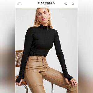 NWT MARCELLA Addy Mock Turtleneck Top With Thumbholes Black Sz L